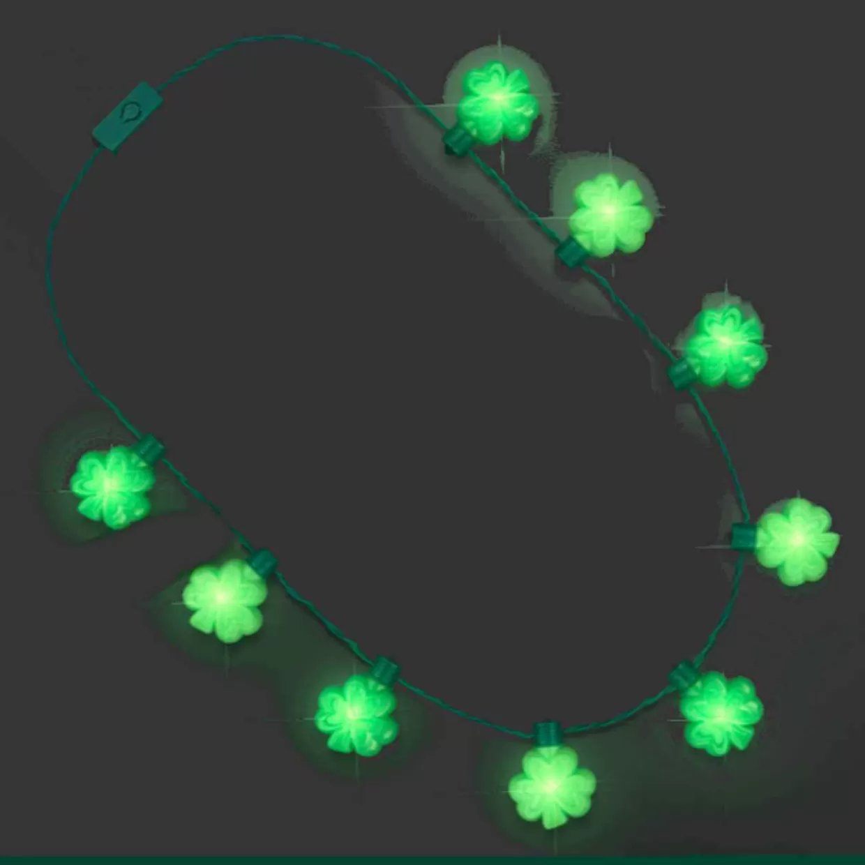 * St. Patrick's Led Shamrocks Blinking Necklace* Easter And Spring